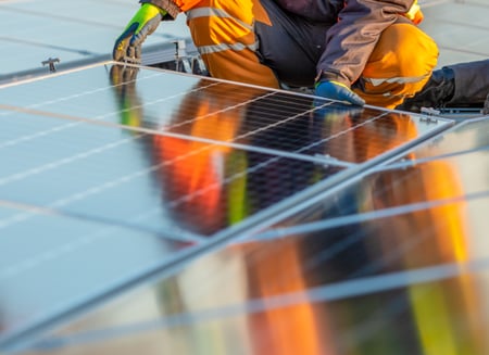 Solar power construction cameras work in low light areas